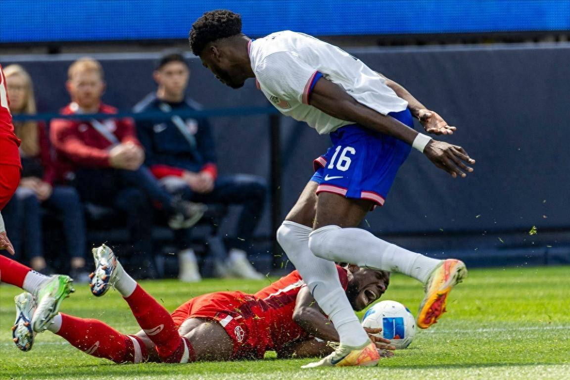 凯恩争冠有悬念？拜仁遭FIFA病毒 戴维斯十字韧带撕裂&amp;赛季报销