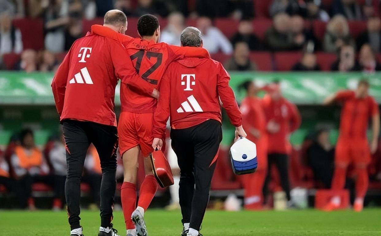 拜仁德甲胜利却付出惨痛代价 四大主力缺阵欧冠面临挑战